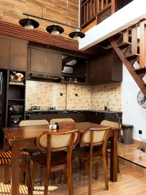 Tori Klumpu, 3 Bedroom Artistic Villa, Dual Views Near Ubud Badung  Esterno foto